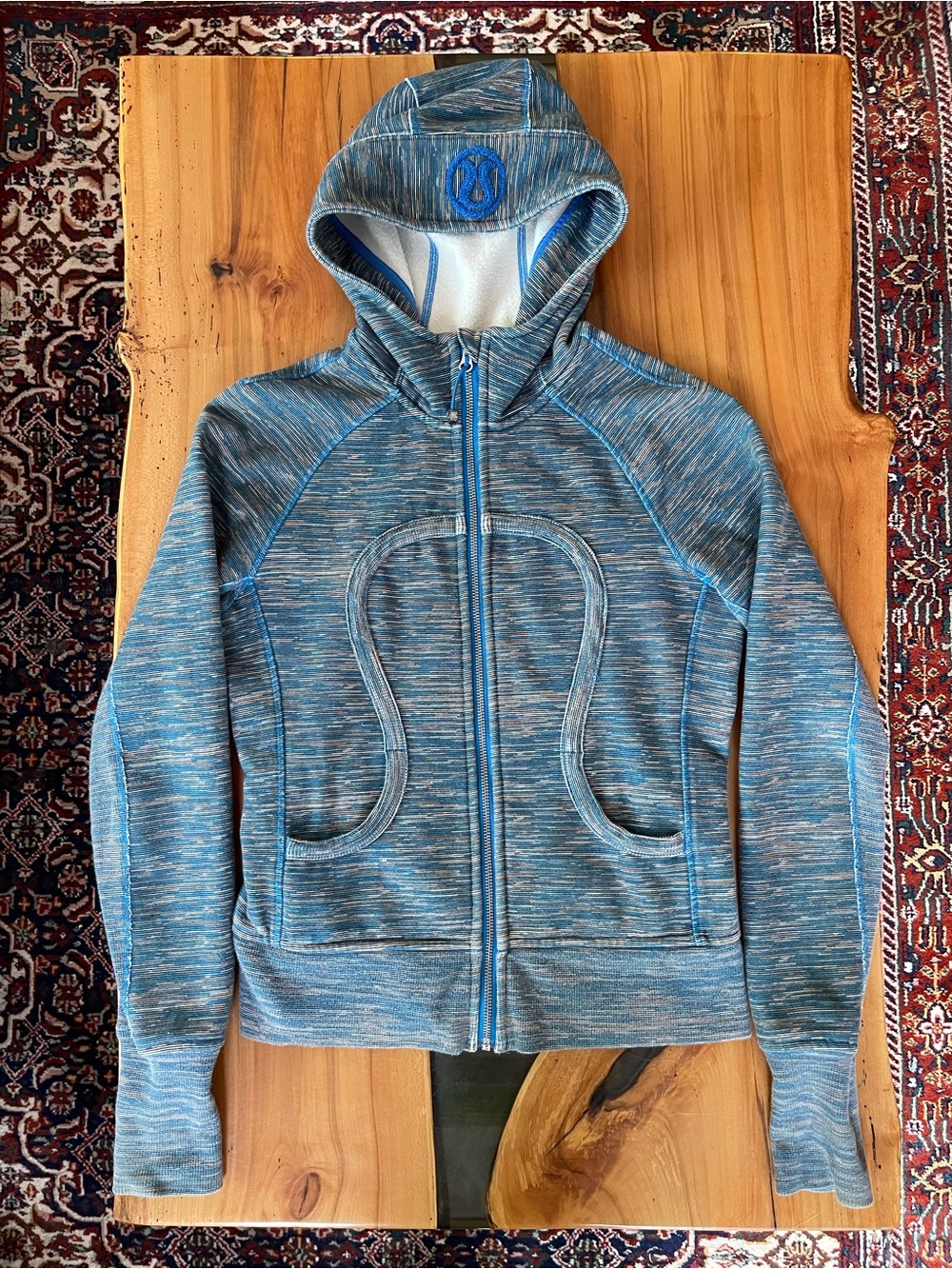 Lululemon Scuba Colour “Wee Are From Space Printed Polar Cream Beaming Blue”